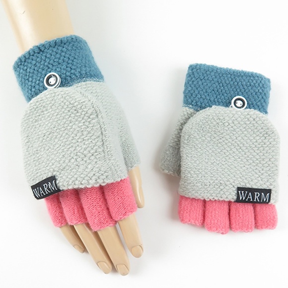 Accessories - Womens Knitted Gloves